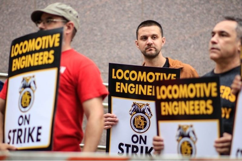 Union Strike Shuts Down Trains Used By Up To 350,000 New Jersey Commuters